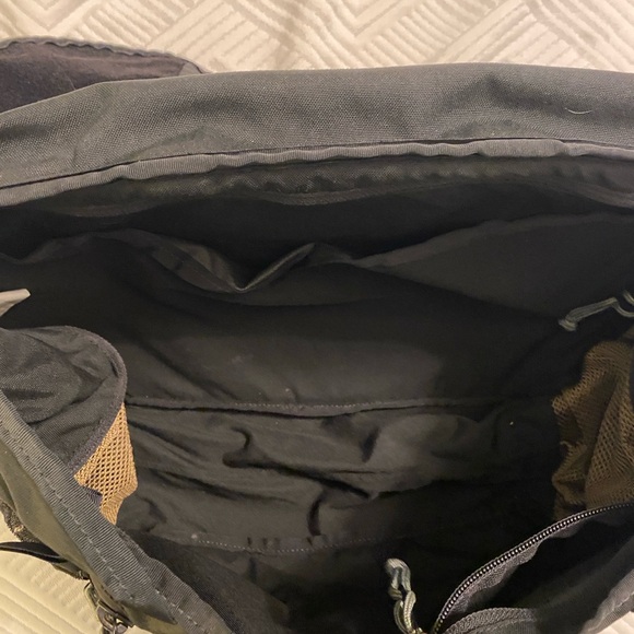 MYSTERY RANCH Outsider Black Orange tag Backpack - Picture 9 of 9